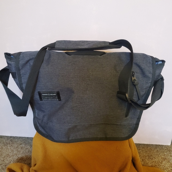 SwissGear Other - Swiss Gear Travel/Lap Top Bag